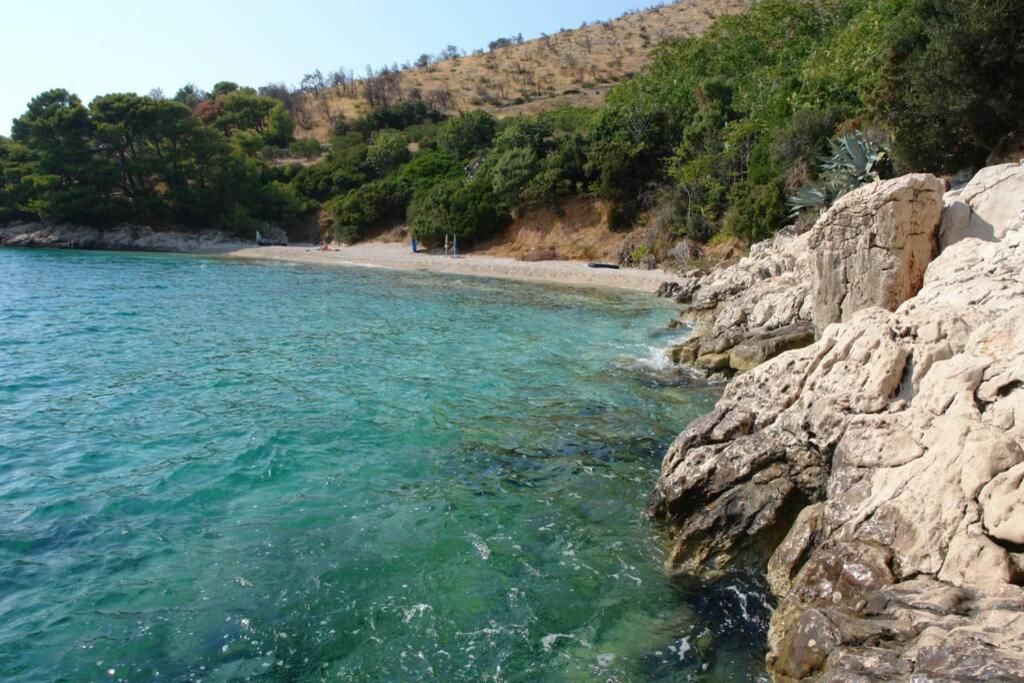 A Small Stone House By The Sea, In A Wineyard Nerezisca Exterior photo